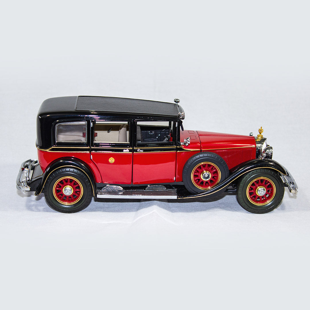 1/43 Scale Mercedes Benz 770K Pullman Limousine Diecast Model Car - Black, Signature Models Collectible